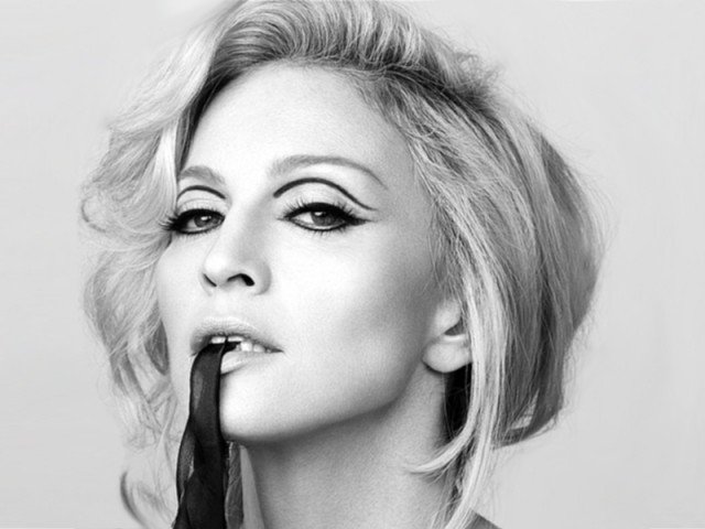 Madonna - Burning Up Şarkı Sözleri