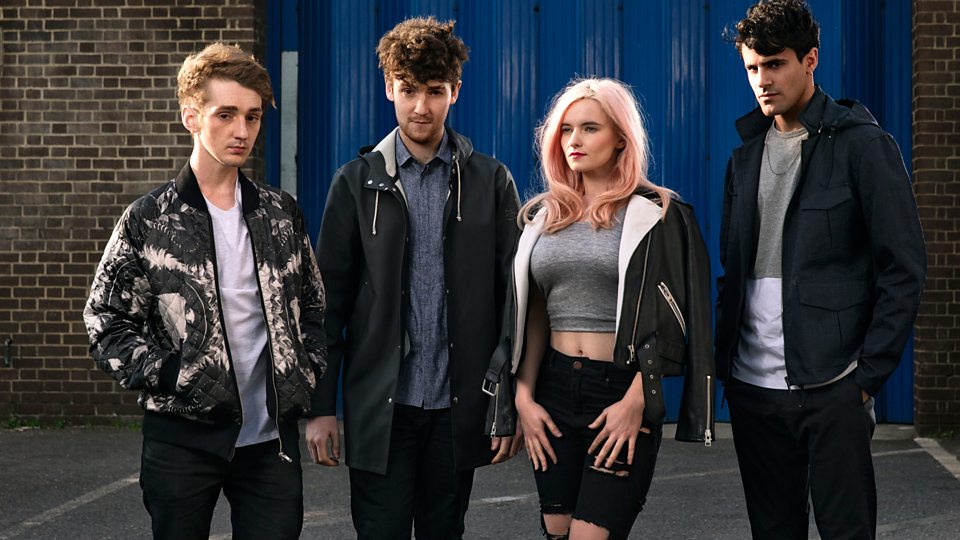 Clean Bandit - Telephone Banking Şarkı Sözleri