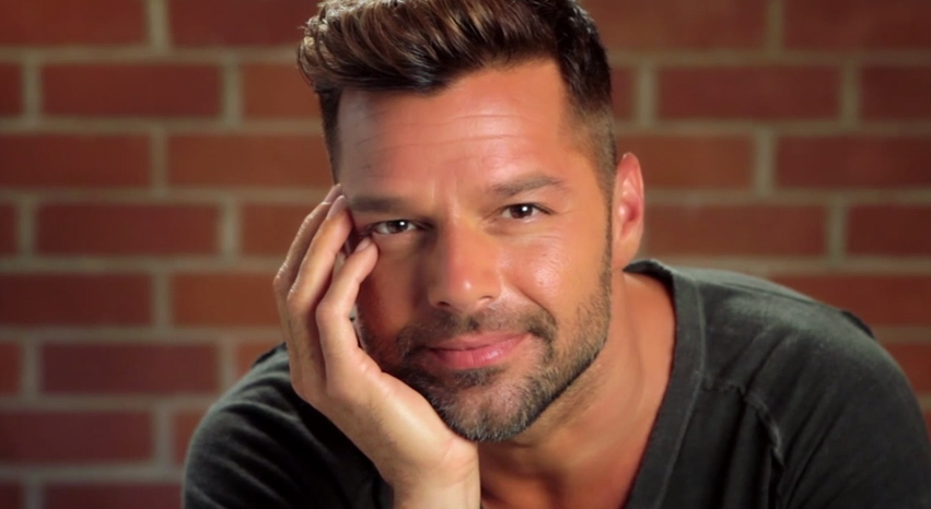Ricky Martin - Corazon Entre Nubes Şarkı Sözleri